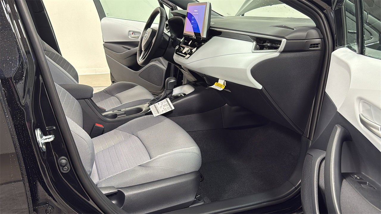 New 2026 Toyota Corolla SE image 18