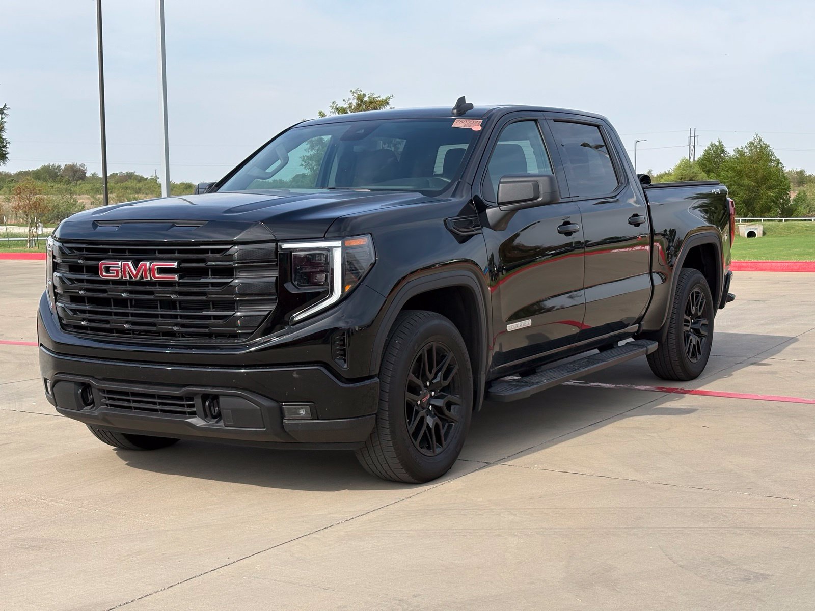Certified 2024 GMC Sierra 1500 Elevation AWD/4WD image 3