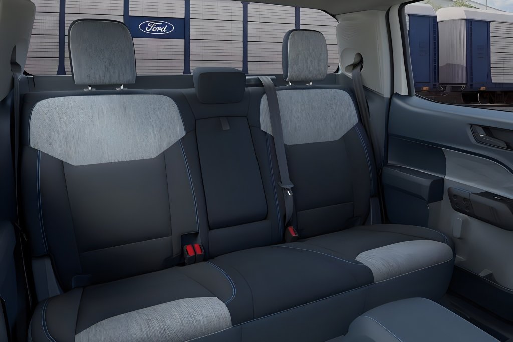 New 2026 Ford Maverick XLT FWD image 13