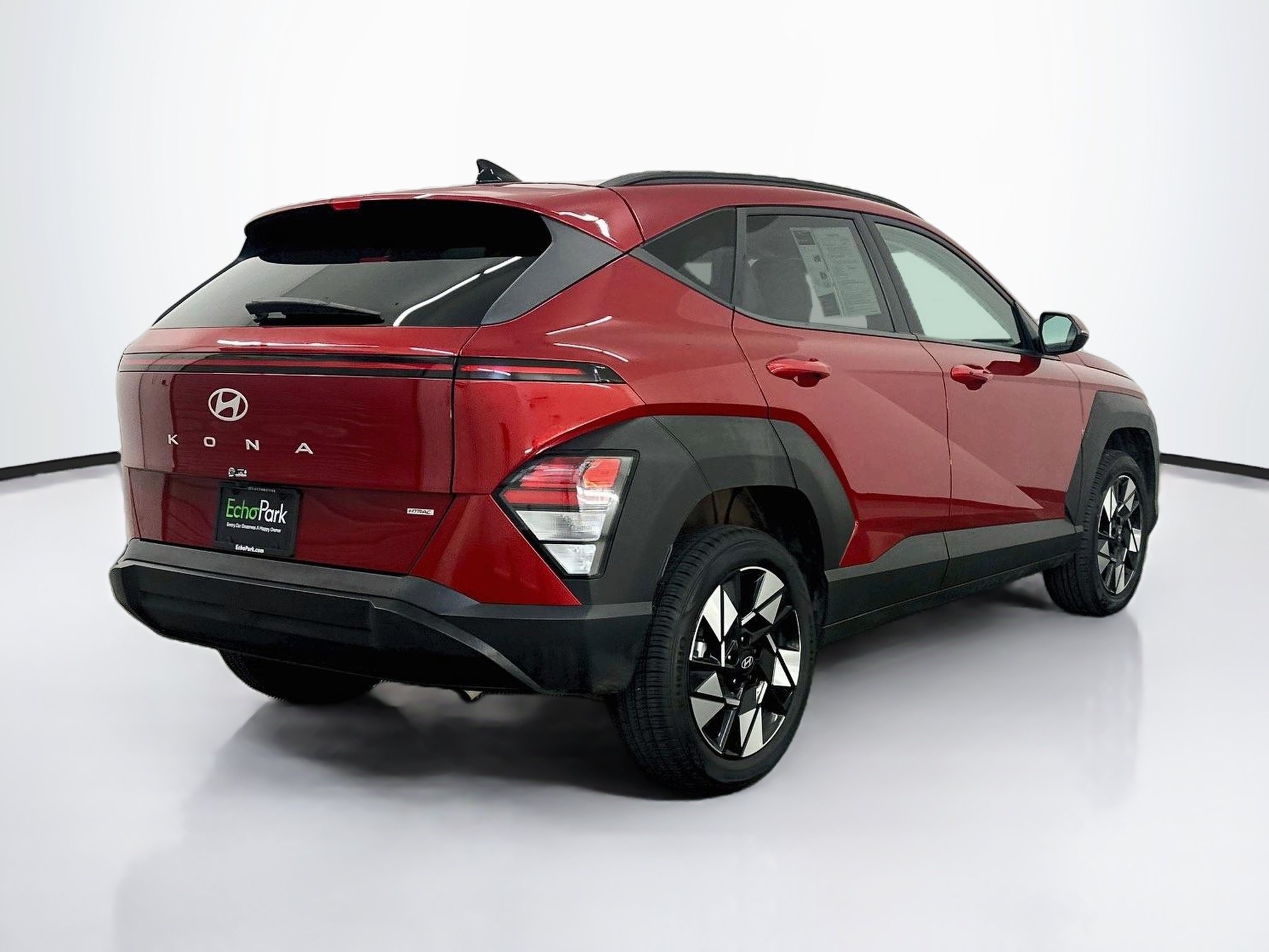 Used 2025 Hyundai Kona SEL AWD/4WD image 9