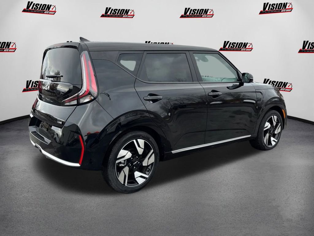 Used 2025 Kia Soul GT-Line w/ GT-Line Technology Package image 5