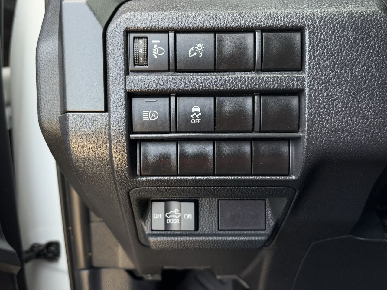 Used 2024 Toyota Tacoma SR RWD image 22