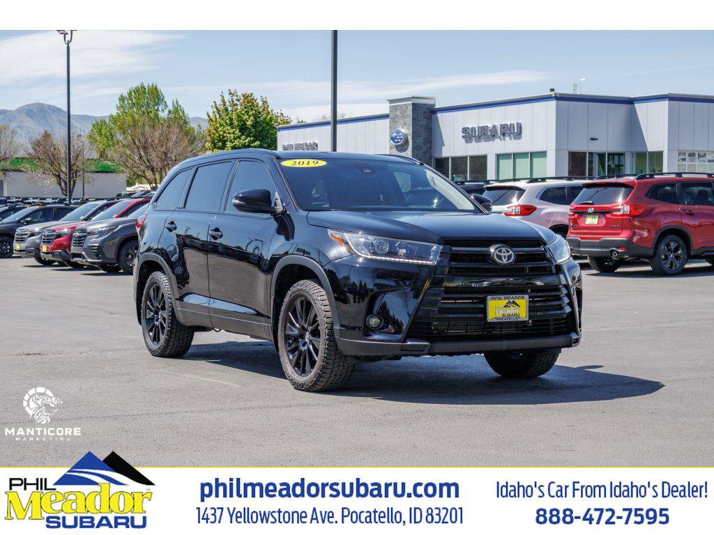 Used 2019 Toyota Highlander SE w/ Nightshade Edition AWD/4WD video 1