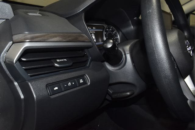Used 2025 Nissan Altima 2.5 SV FWD image 22