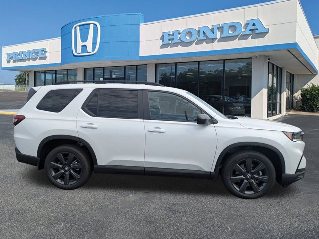 New 2025 Honda Pilot Sport image 3