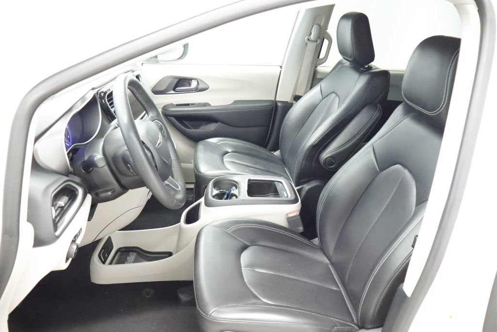 Certified 2023 Chrysler Pacifica Touring-L FWD image 15