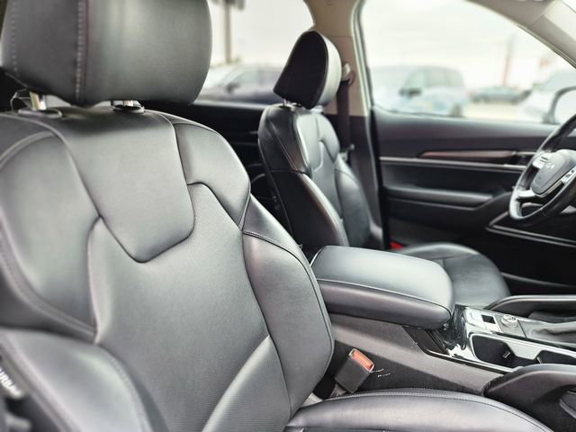 Used 2025 Kia Telluride S image 14