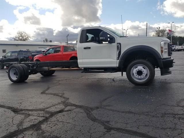 New 2025 Ford F550 2WD Regular Cab Super Duty image 2