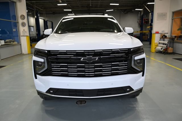New 2026 Chevrolet Suburban High Country AWD/4WD image 2