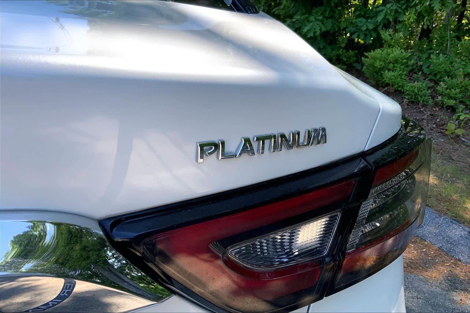 Used 2019 Nissan Maxima Platinum w/ Reserve Package FWD image 10