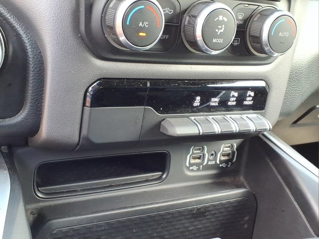 Used 2022 RAM 1500 Big Horn AWD/4WD image 8