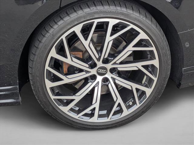 Used 2023 Audi A8 L 3.0T image 23