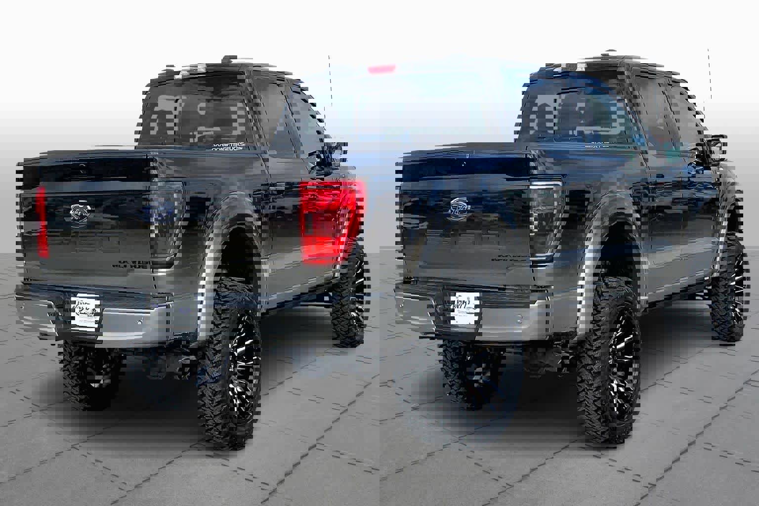 Used 2021 Ford F150 XLT w/ Equipment Group 302A High image 12