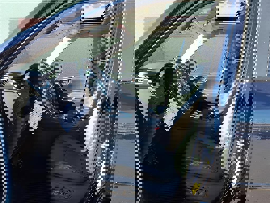 New 2025 Toyota RAV4 XLE Premium image 14