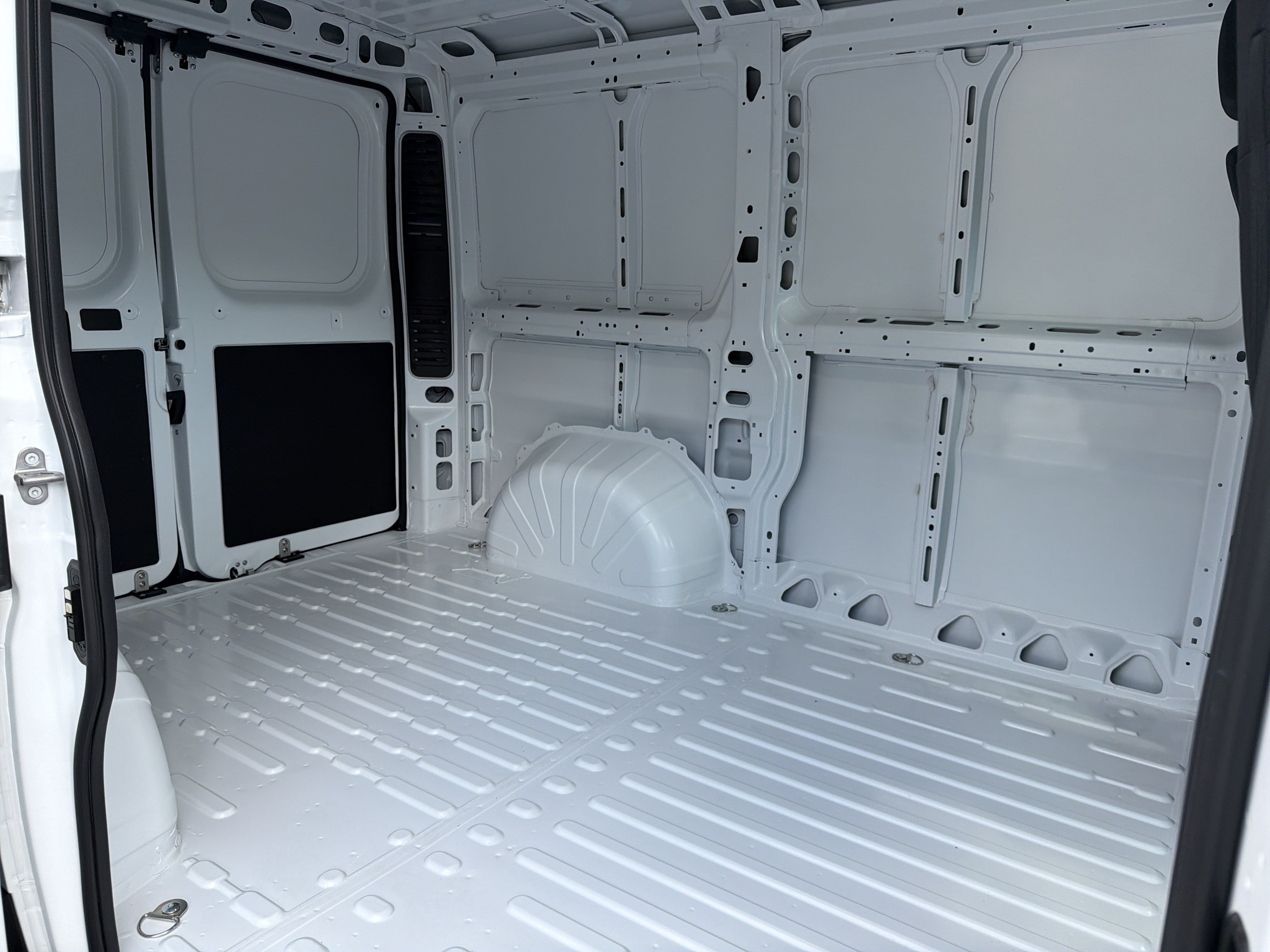 New 2026 RAM ProMaster 1500 w/ Convenience Group FWD image 18
