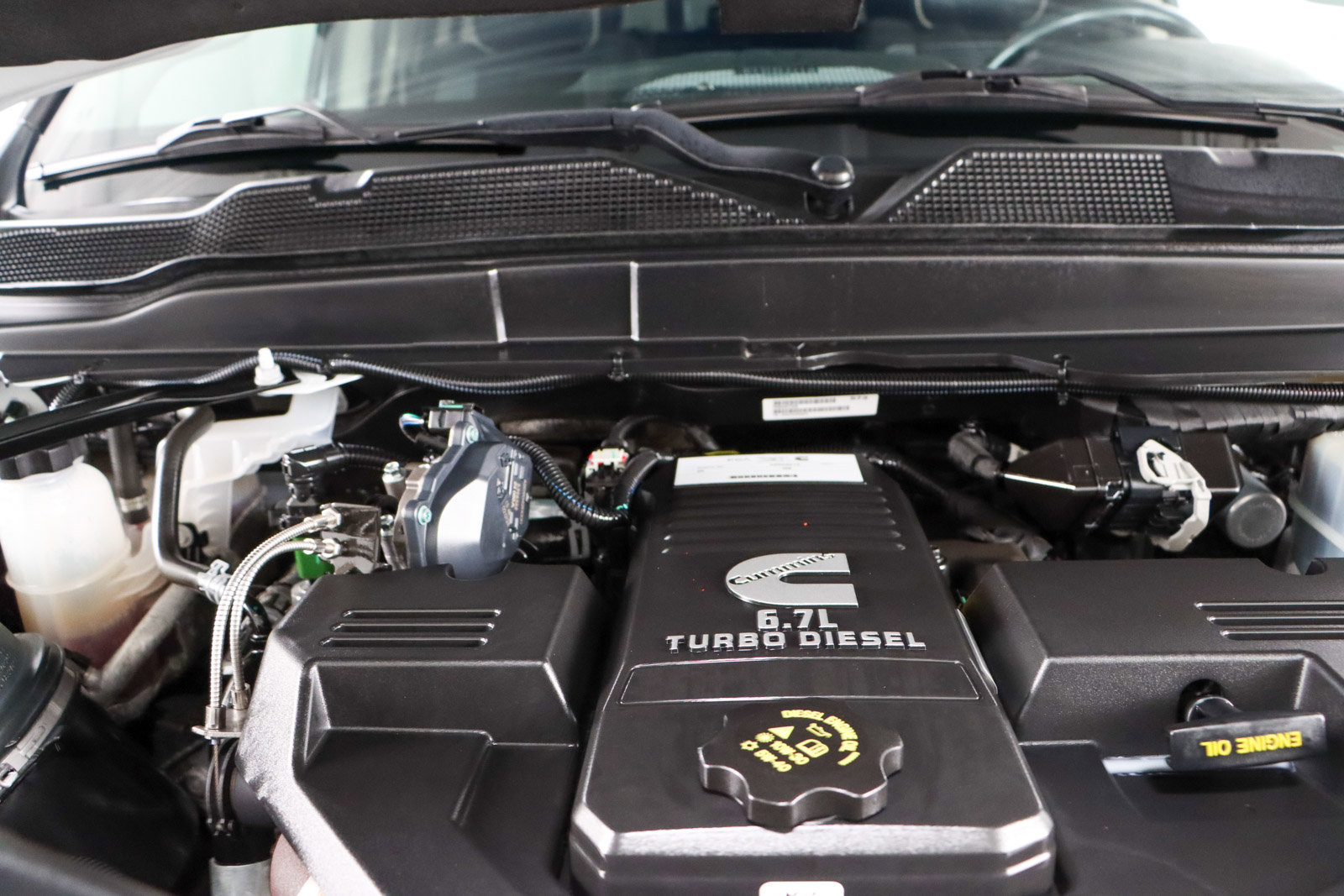 Used 2024 RAM 3500 Laramie w/ Bed Utility Group image 31