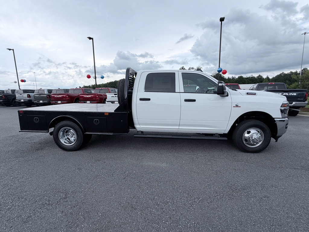 New 2026 RAM 3500 Tradesman w/ Chrome Appearance Group A AWD/4WD image 4