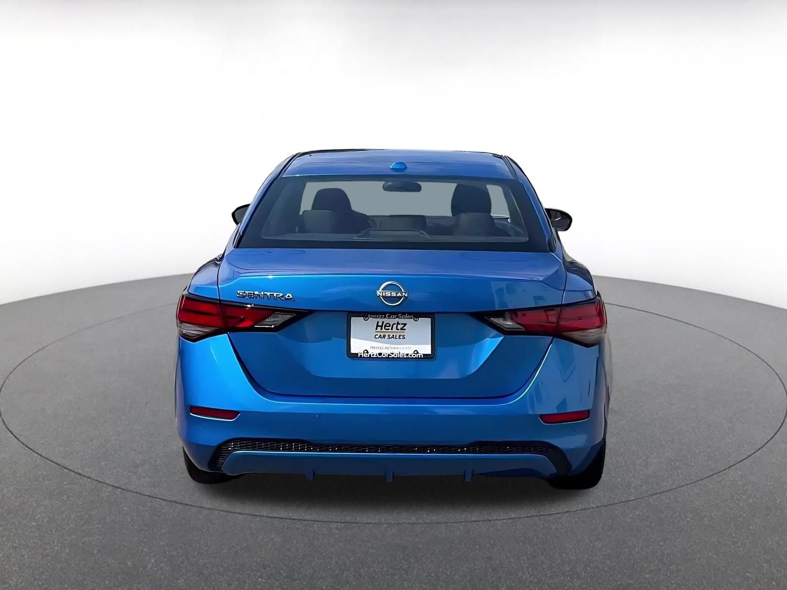 Used 2025 Nissan Sentra SV FWD image 10