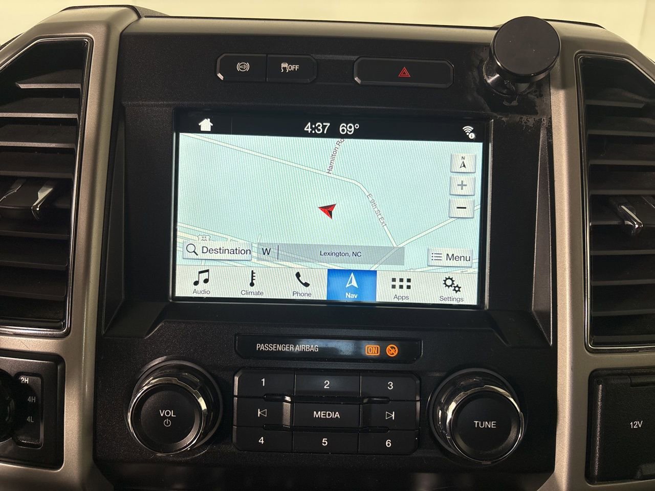 Used 2019 Ford F250 Lariat w/ Lariat Value Package image 21