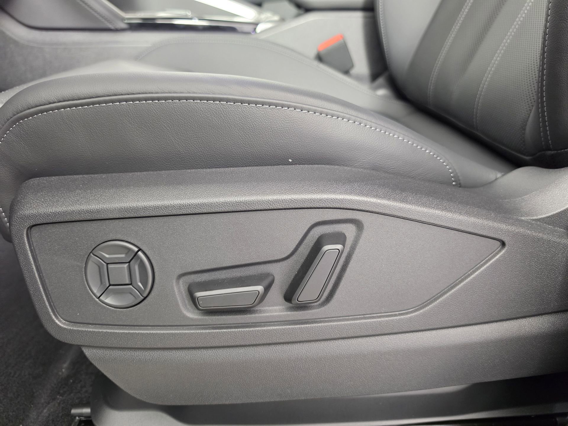 New 2026 Audi Q5 Premium Plus AWD/4WD image 16