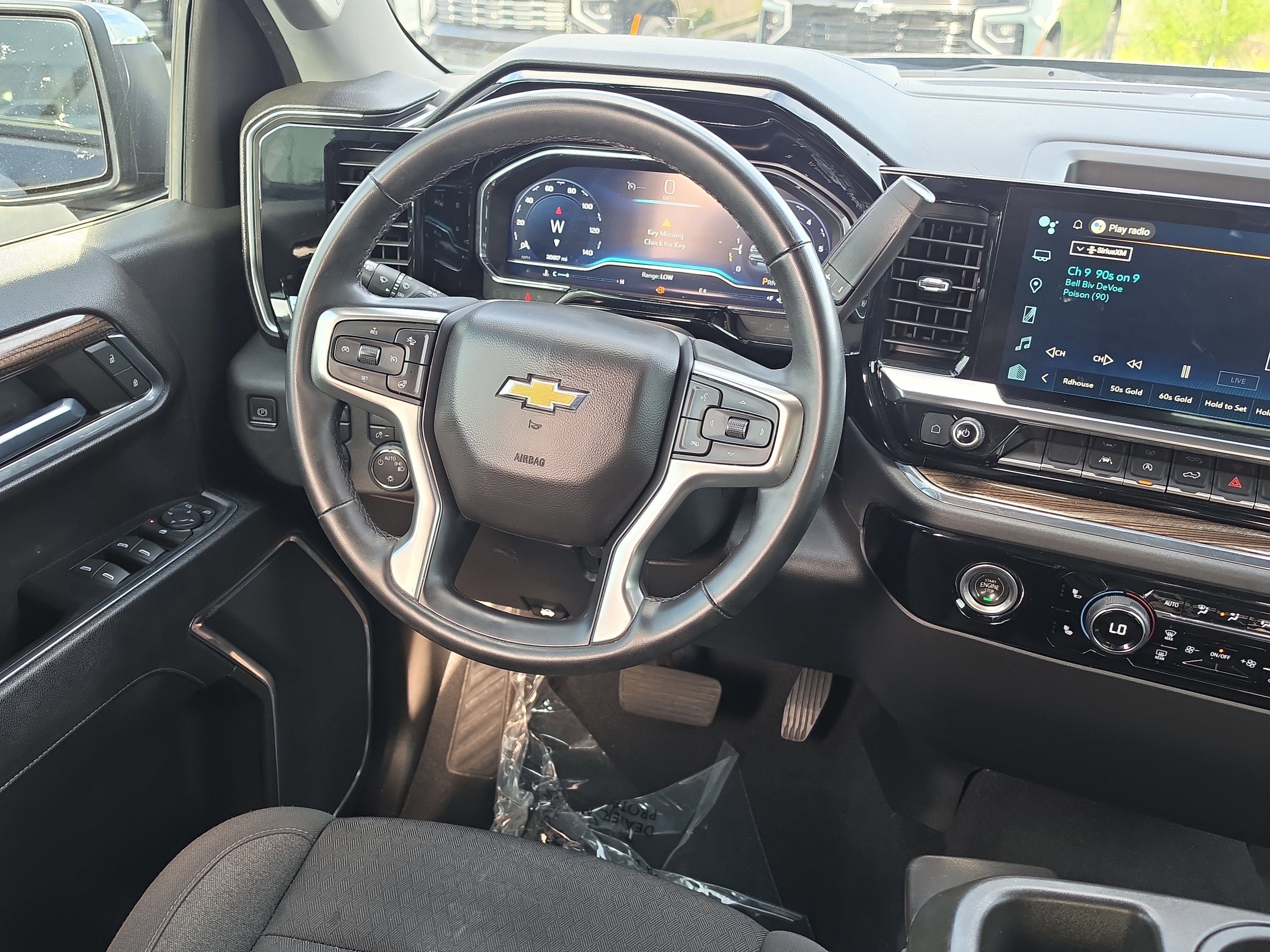 Certified 2023 Chevrolet Silverado 1500 LT AWD/4WD image 9
