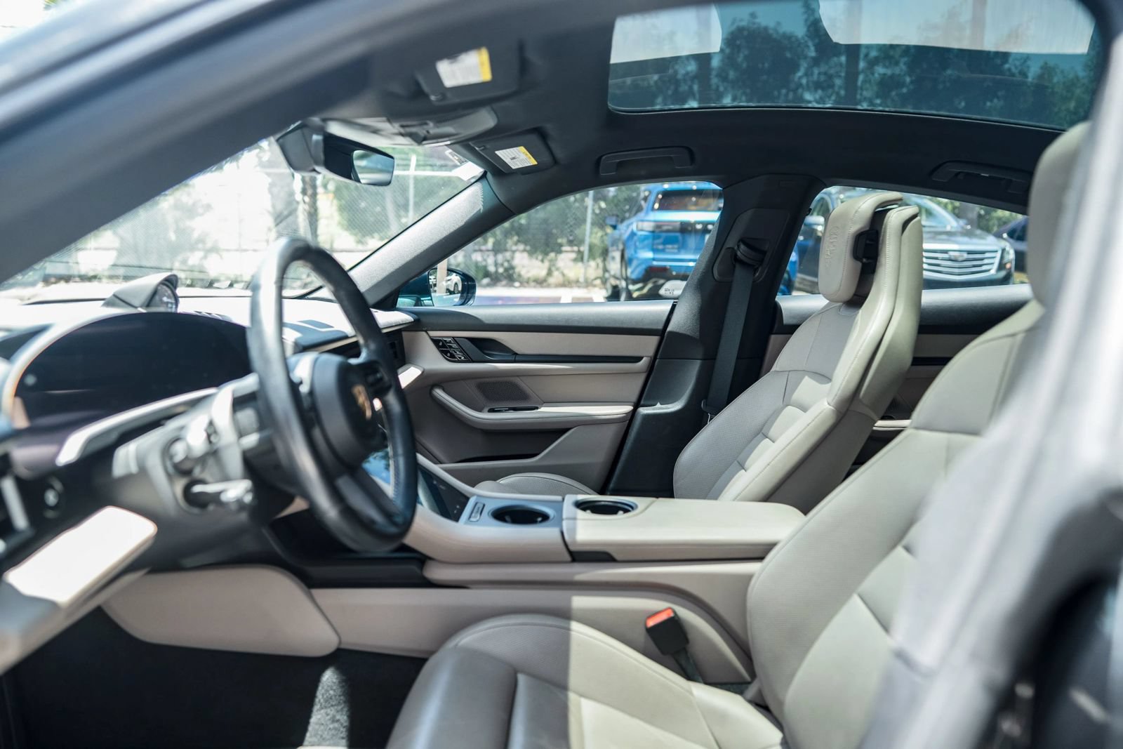Used 2021 Porsche Taycan RWD image 14