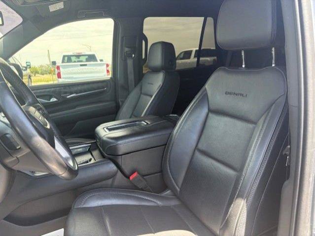 Used 2022 GMC Yukon Denali AWD/4WD image 10