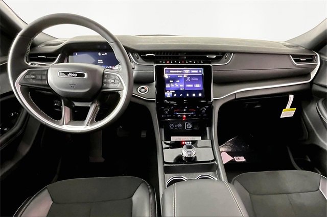 New 2025 Jeep Grand Cherokee L Laredo image 6