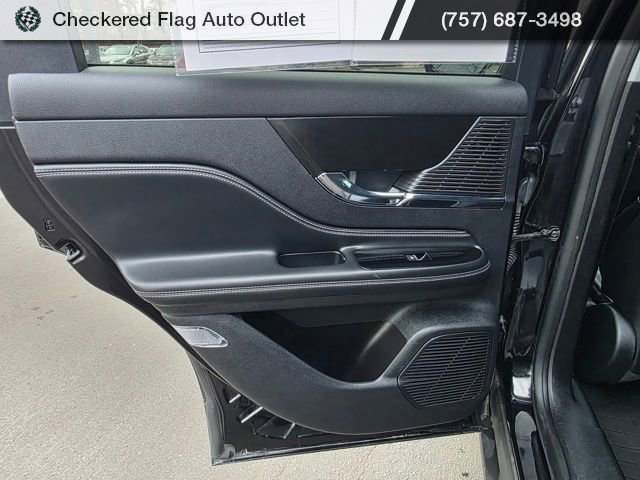 Used 2022 Lincoln Corsair AWD w/ Premium Package image 40
