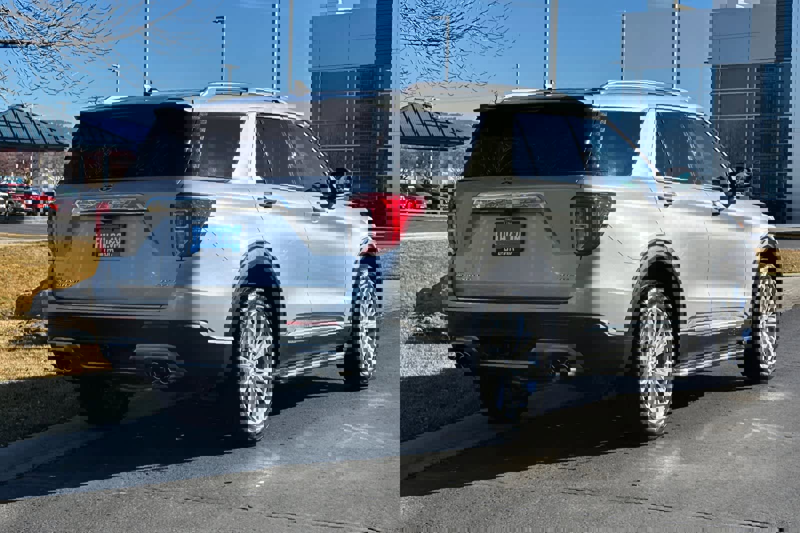 Certified 2023 Ford Explorer Platinum w/ Technology Package image 2