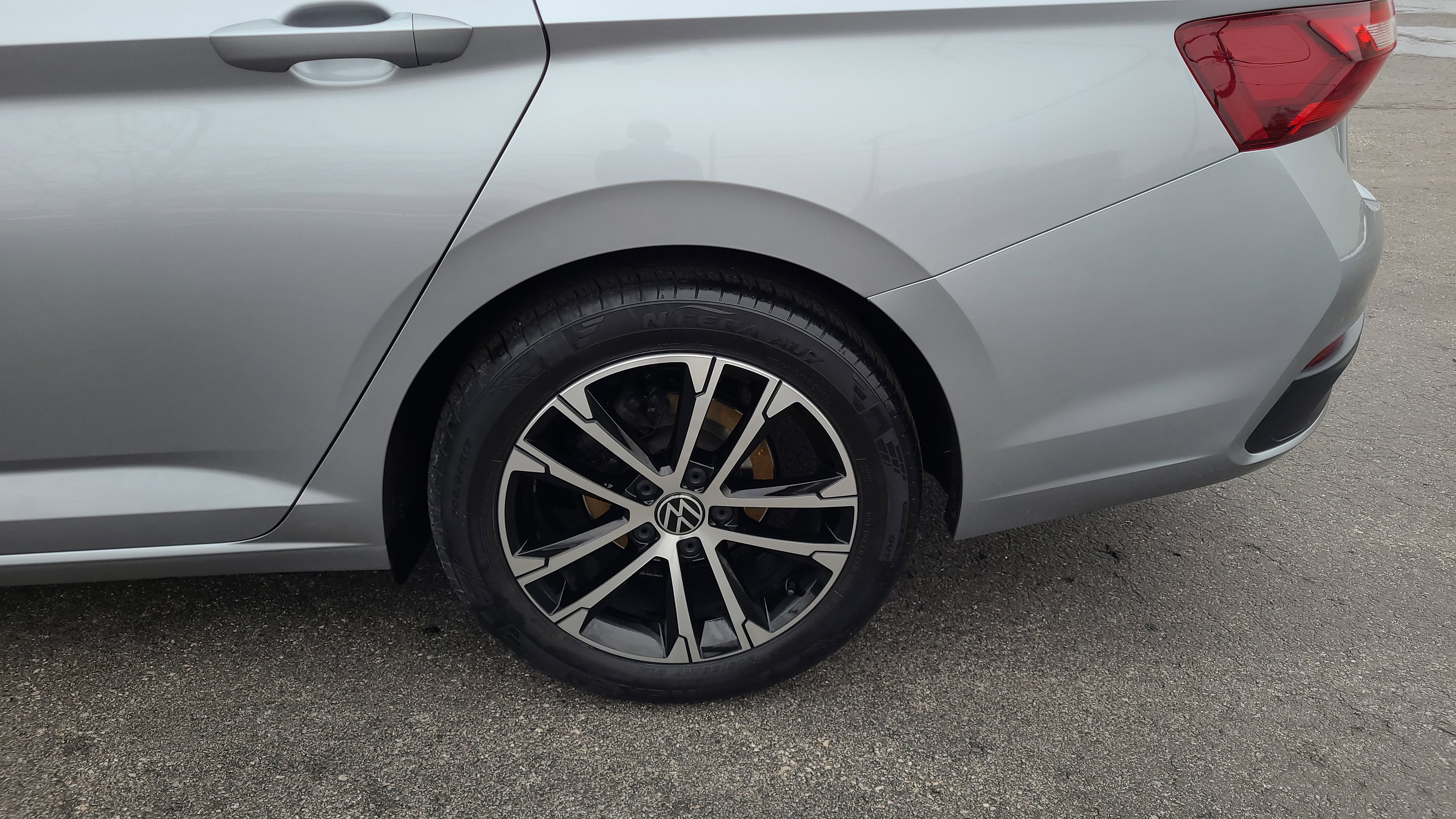 Used 2023 Volkswagen Jetta Sport image 11