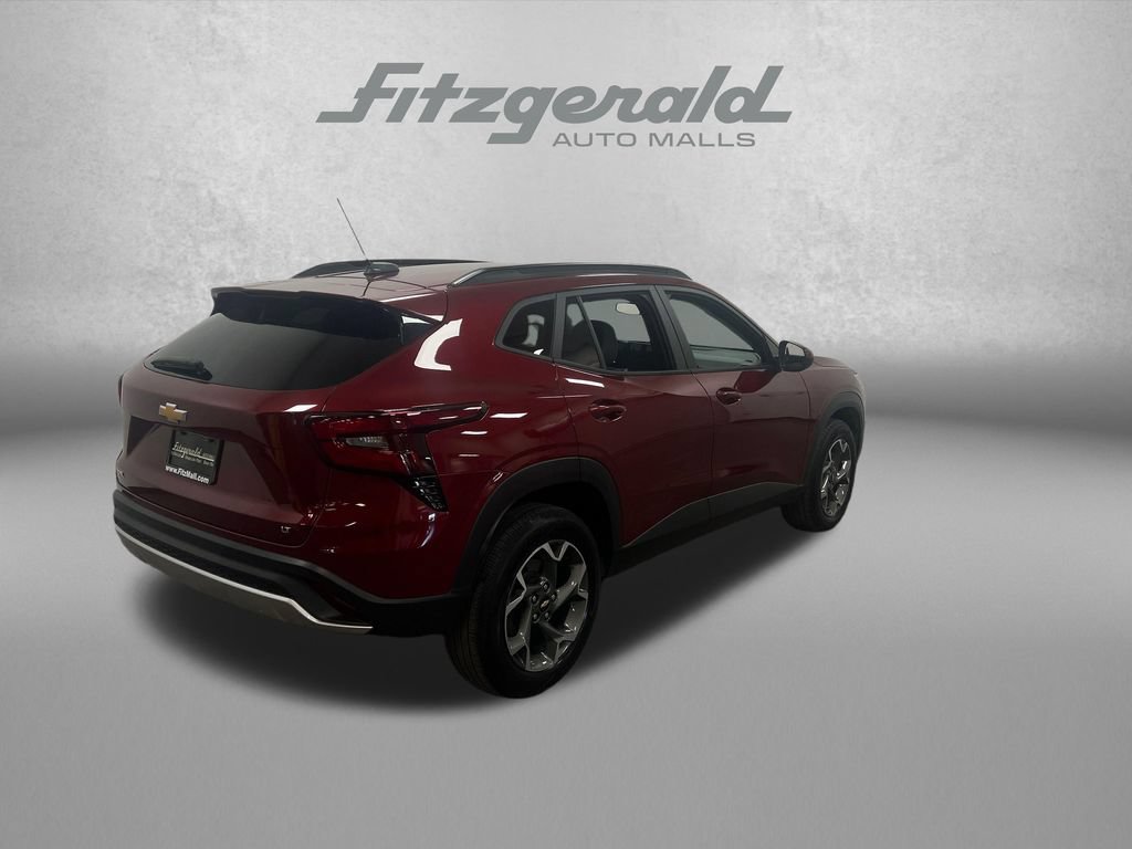 Used 2024 Chevrolet Trax LT FWD image 6