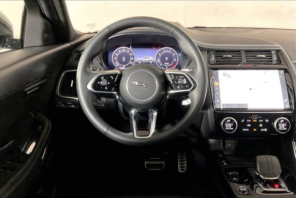 Used 2024 Jaguar E-PACE R-Dynamic SE AWD/4WD image 4