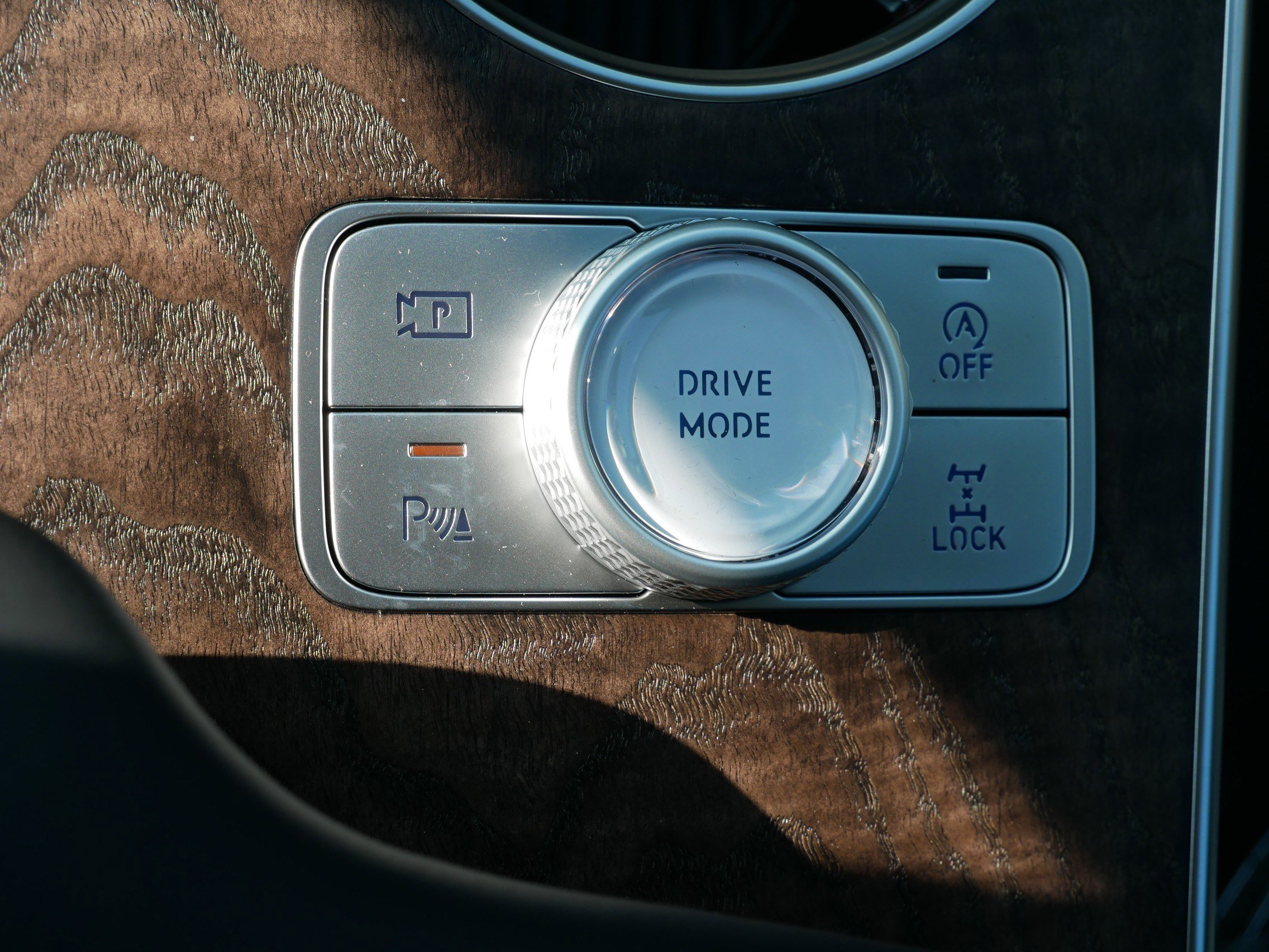 New 2025 Genesis GV80 3.5T Prestige image 8