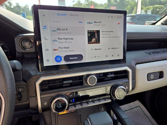 Used 2024 Toyota Tacoma Limited w/ Limited Package (LT) AWD/4WD image 28