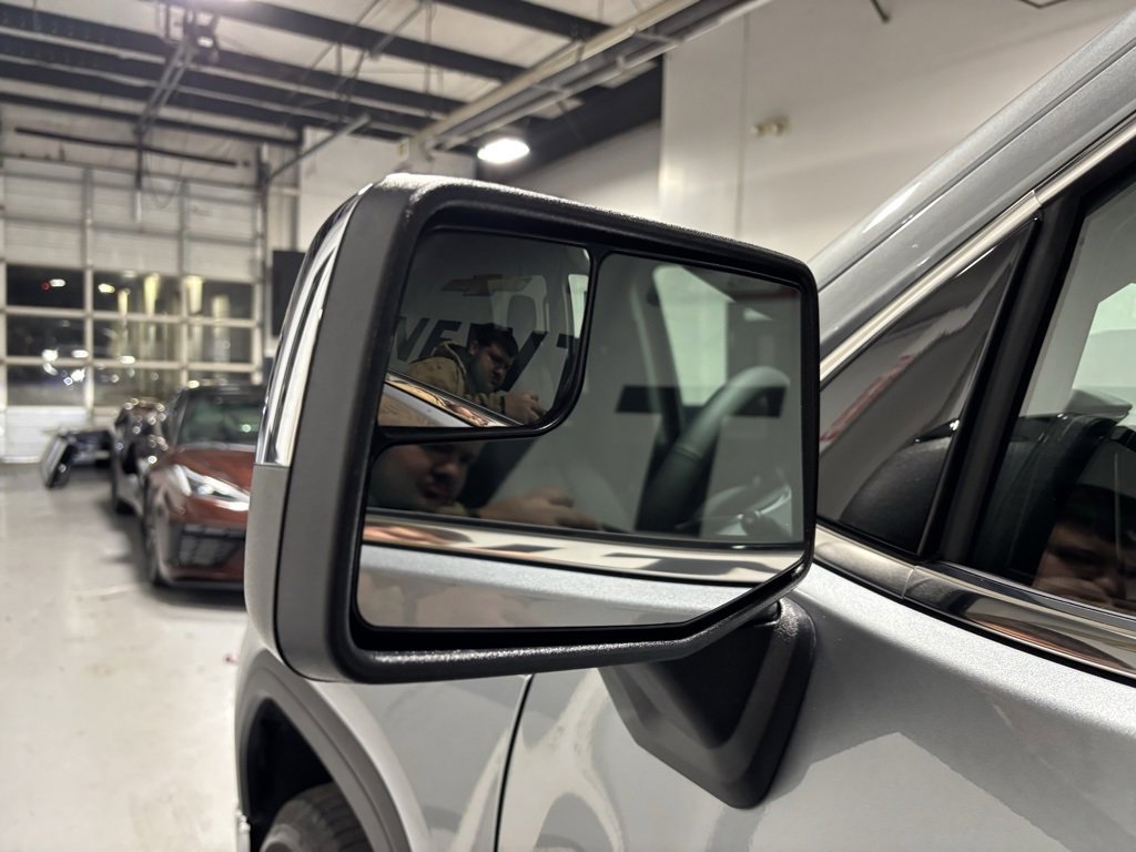 New 2026 GMC Sierra 1500 SLE w/ Preferred Package image 9