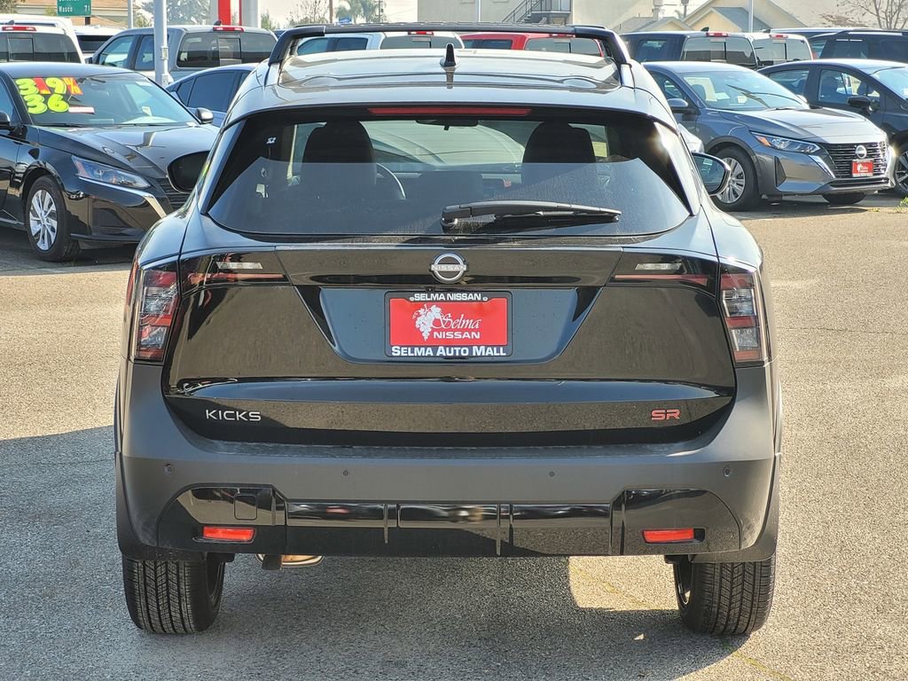 New 2026 Nissan Kicks SR image 5
