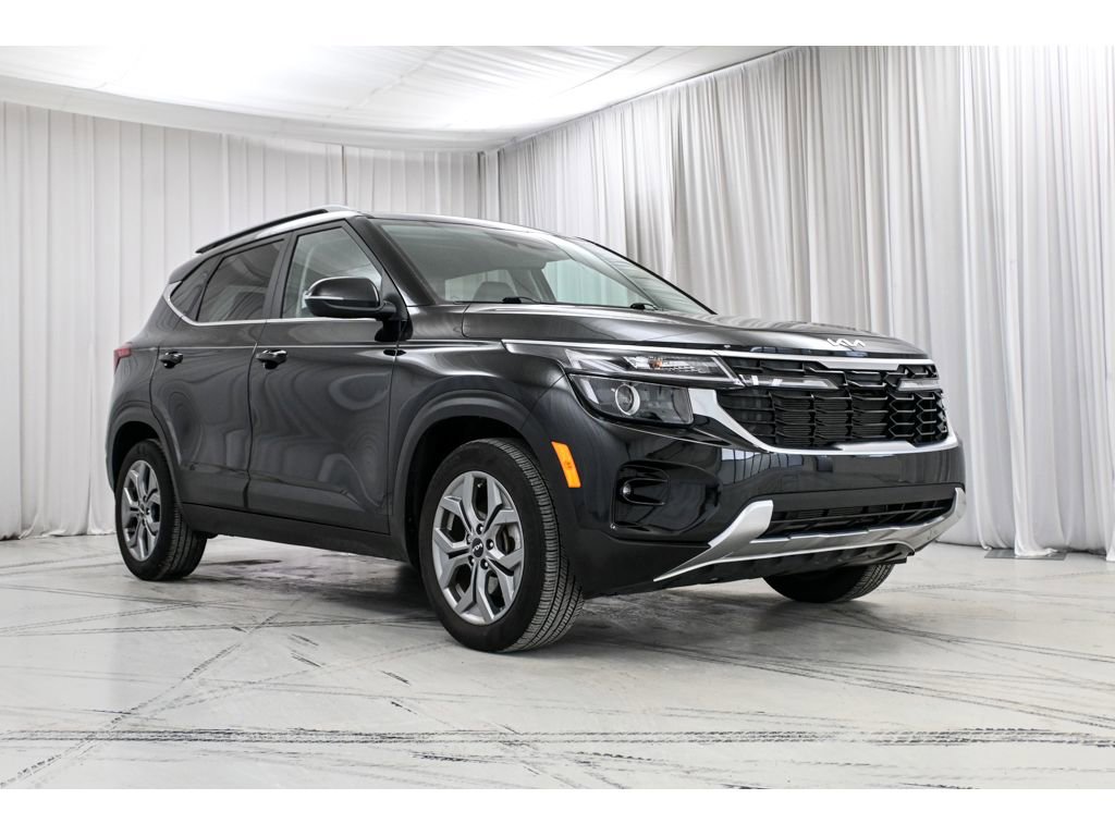 Used 2024 Kia Seltos S image 2