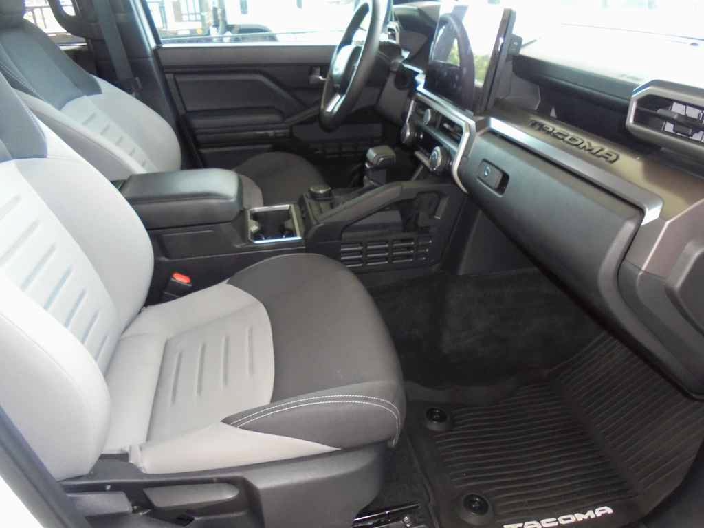 Used 2024 Toyota Tacoma TRD Sport RWD image 8