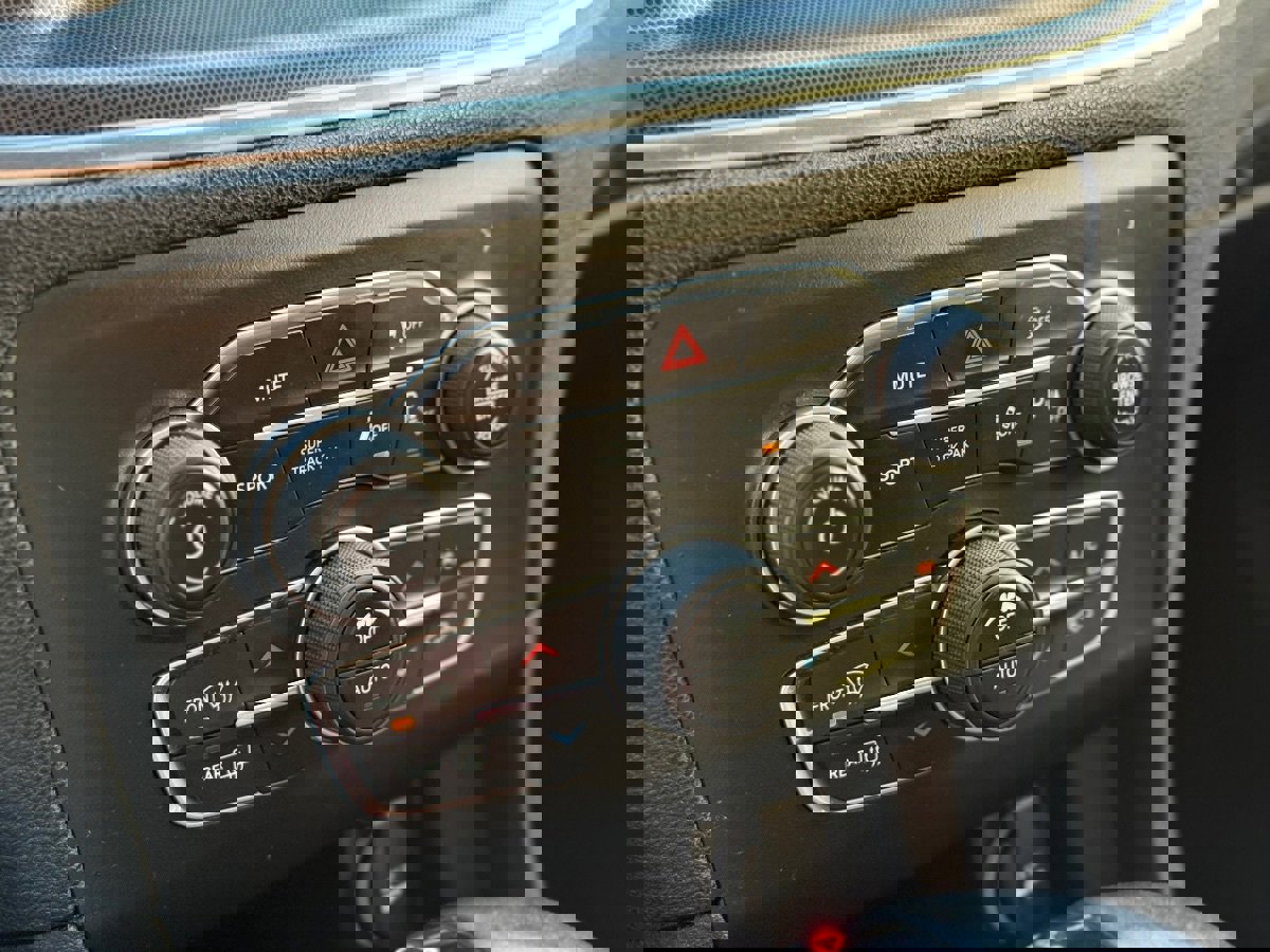 Used 2018 Dodge Charger R/T Scat Pack image 30