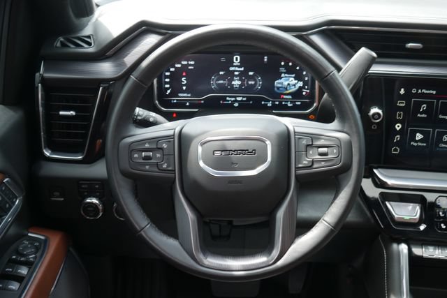 Used 2025 GMC Sierra 3500 Denali Ultimate AWD/4WD image 15