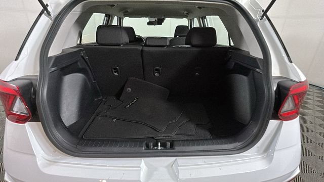 Used 2020 Hyundai Venue SEL FWD image 27