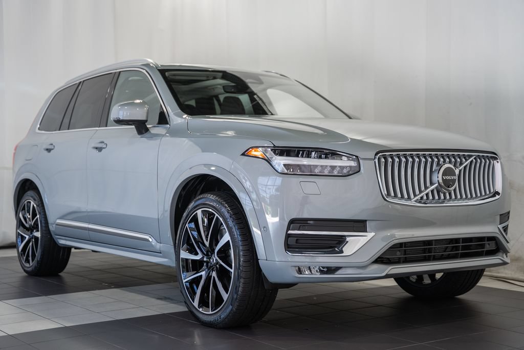 Used 2025 Volvo XC90 B6 Plus w/ Protection Package Premier AWD/4WD image 1