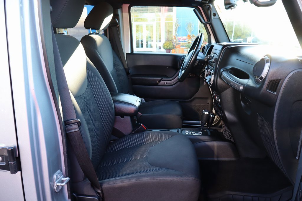Used 2016 Jeep Wrangler Unlimited Sport image 16