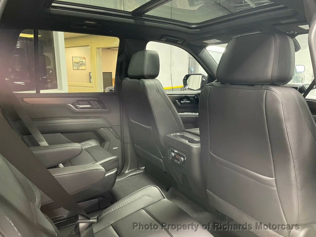 Used 2026 GMC Yukon Denali w/ Sun & Power Step Package image 24