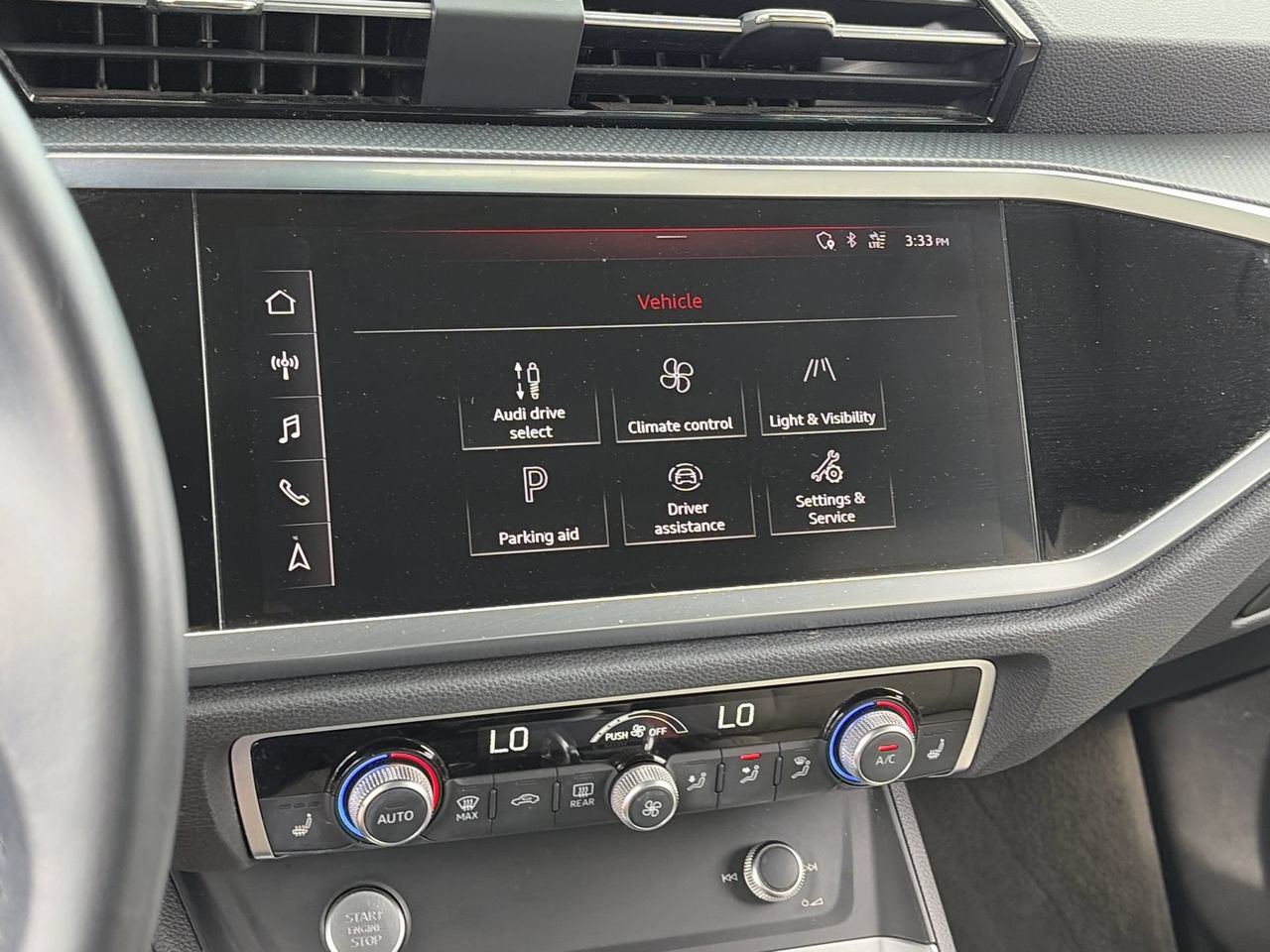 Used 2019 Audi Q3 2.0T Prestige AWD/4WD image 24