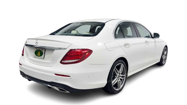 Used 2019 Mercedes-Benz E 300 image 2