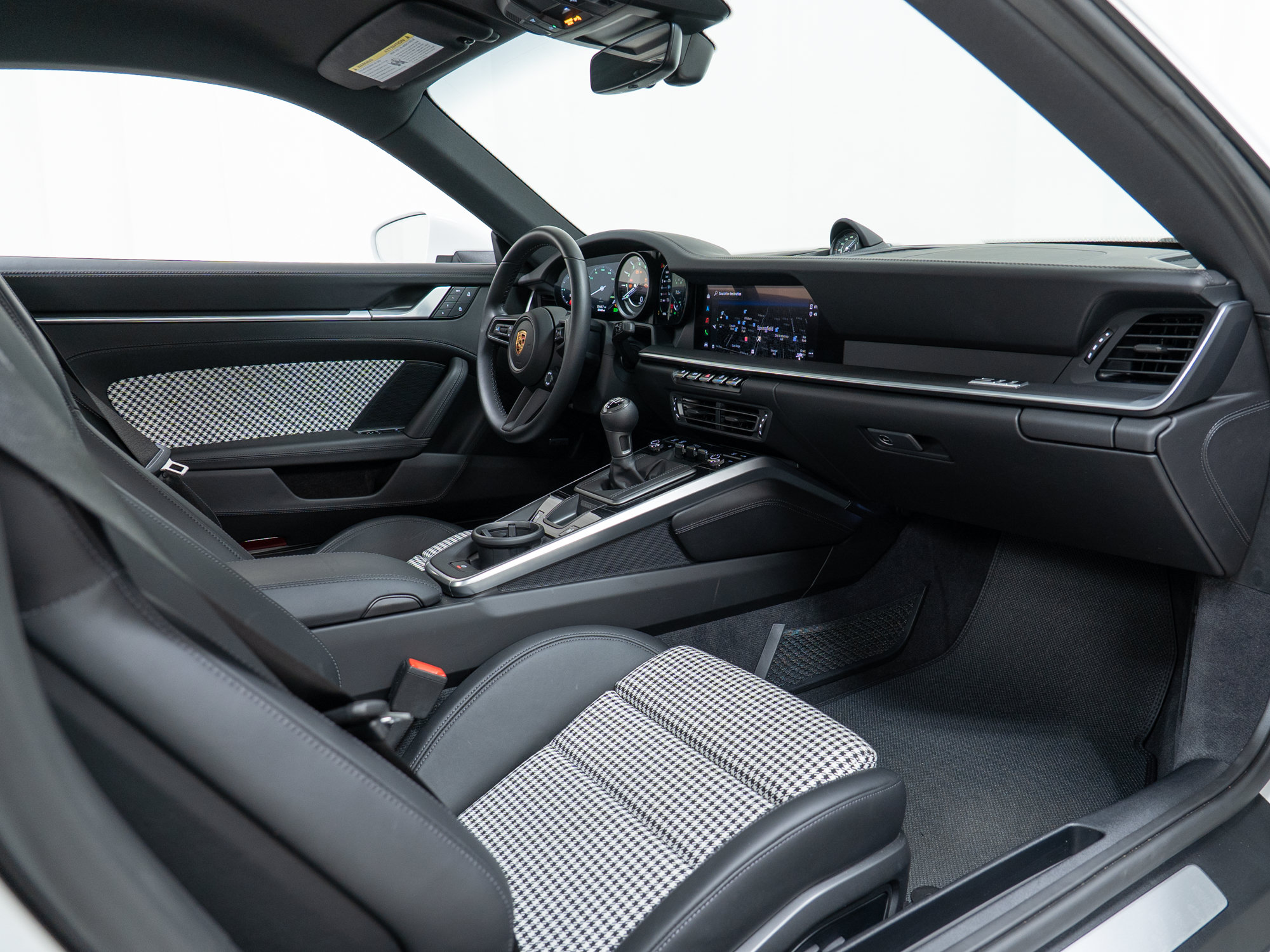 Certified 2024 Porsche 911 Carrera S RWD image 36