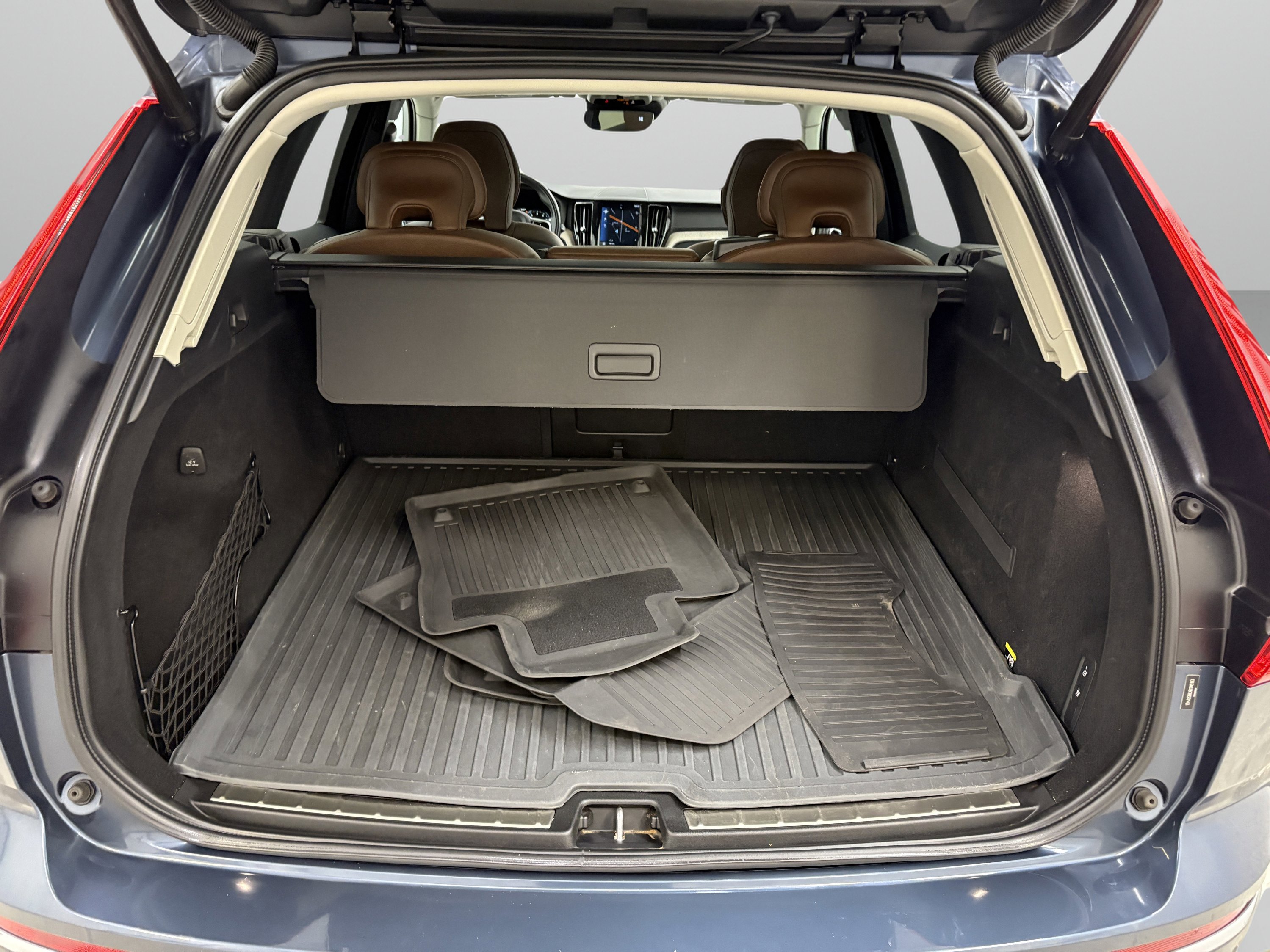 Used 2019 Volvo XC60 T6 Inscription image 36