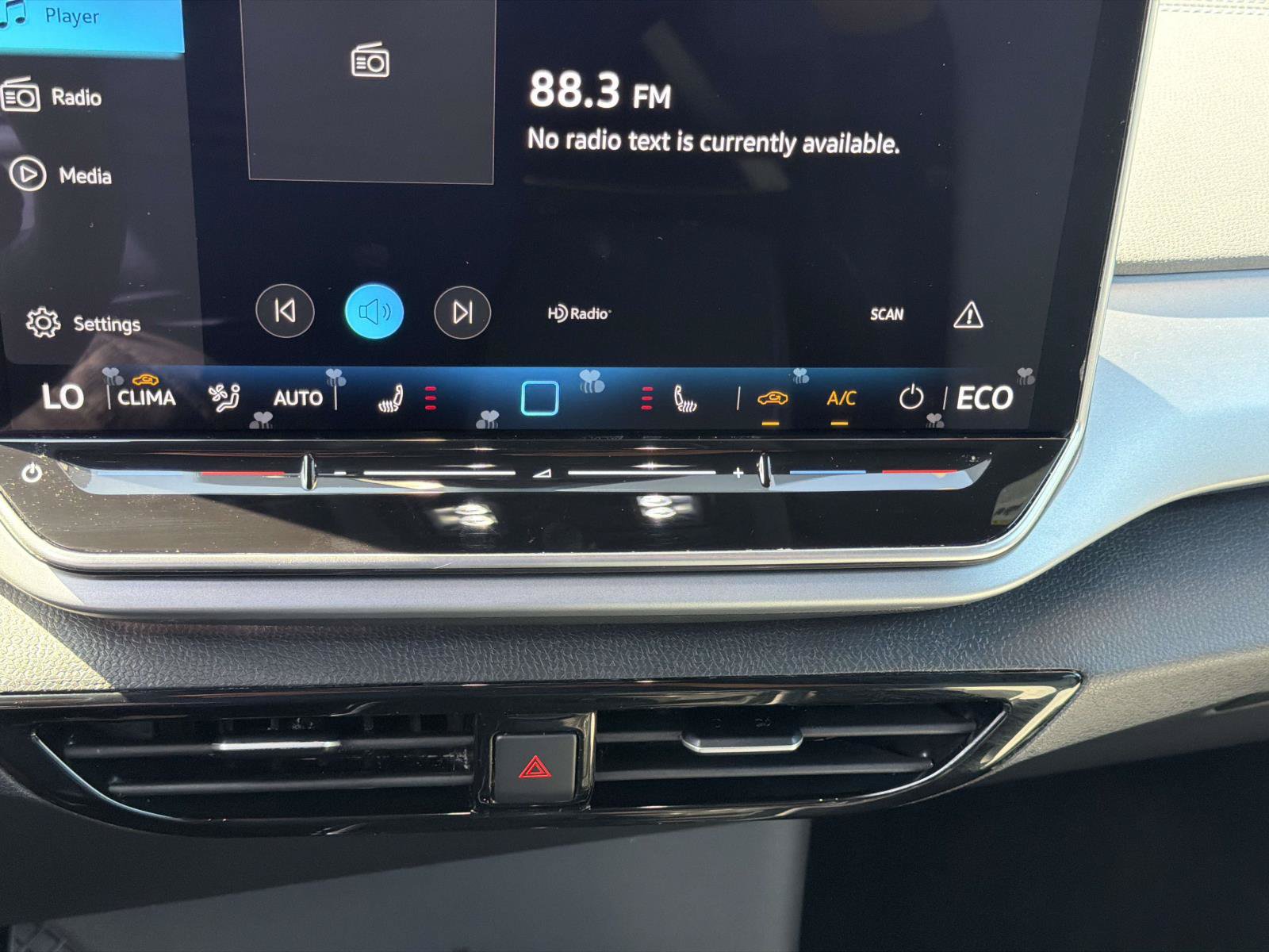 Certified 2025 Volkswagen ID.4 Pro RWD image 23